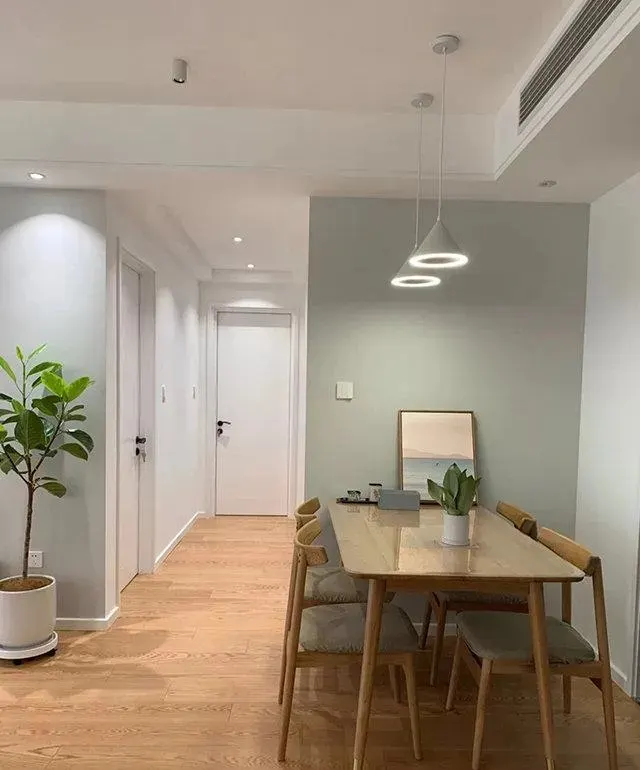 双眼皮吊顶.webp.jpg